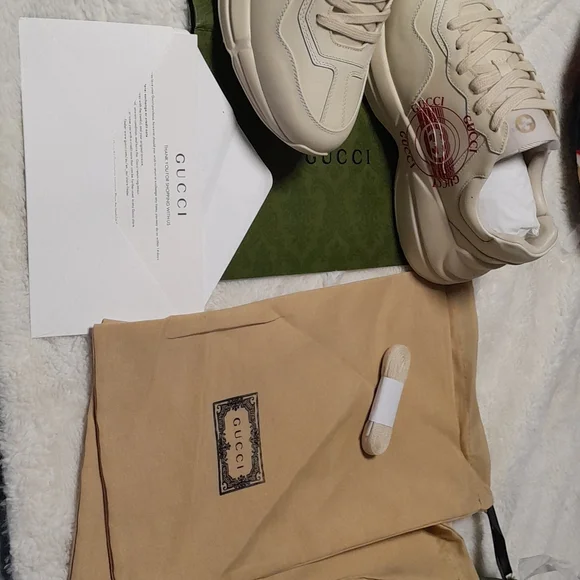 Brand new Gucci sneakers box included new shoelaces concluded everything in the womens Gucci Tennis 1977 sepang Holly print sneaker shoe  main image 4
